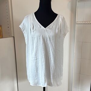 Simply Vera Vera Wang White V-Neck Blouse